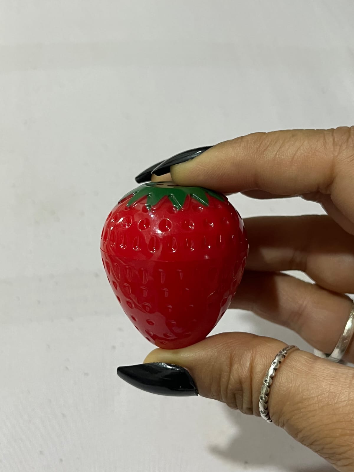 KIDS STRAWBERRY LIP BALM